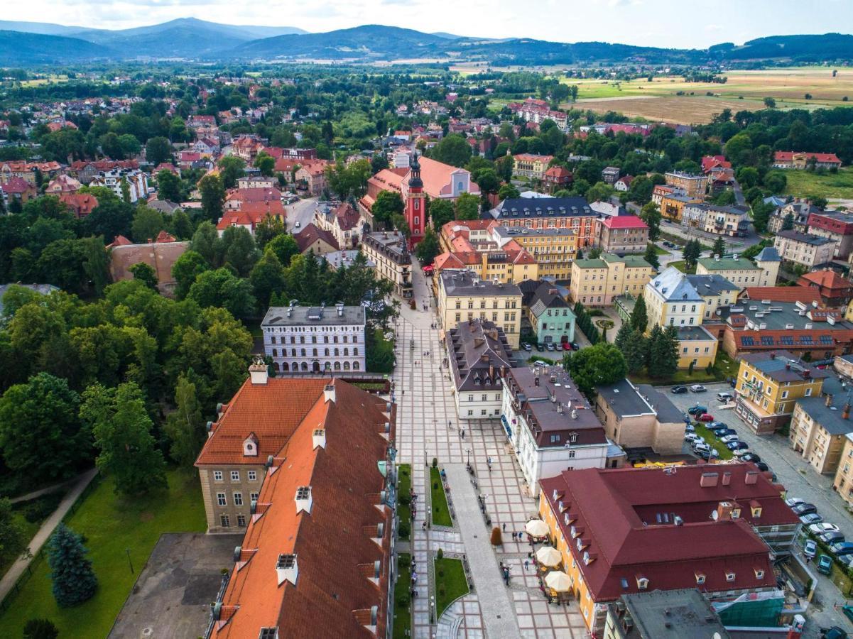Apartament W Cieplicach Deluxe Jelenia Góra Exterior foto